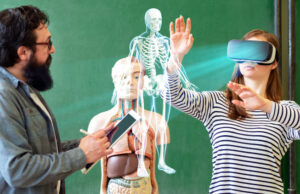 Revolutionary 5 Ways Virtual Reality Transforms Education